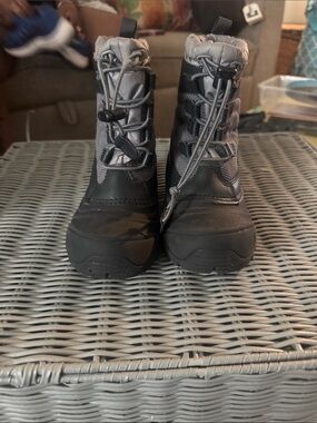 The North Face Kids Gray and Black Waterproof Snow Boots